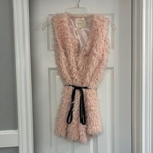 ❤️💕Pink Copper Key Pink faux fur Vest